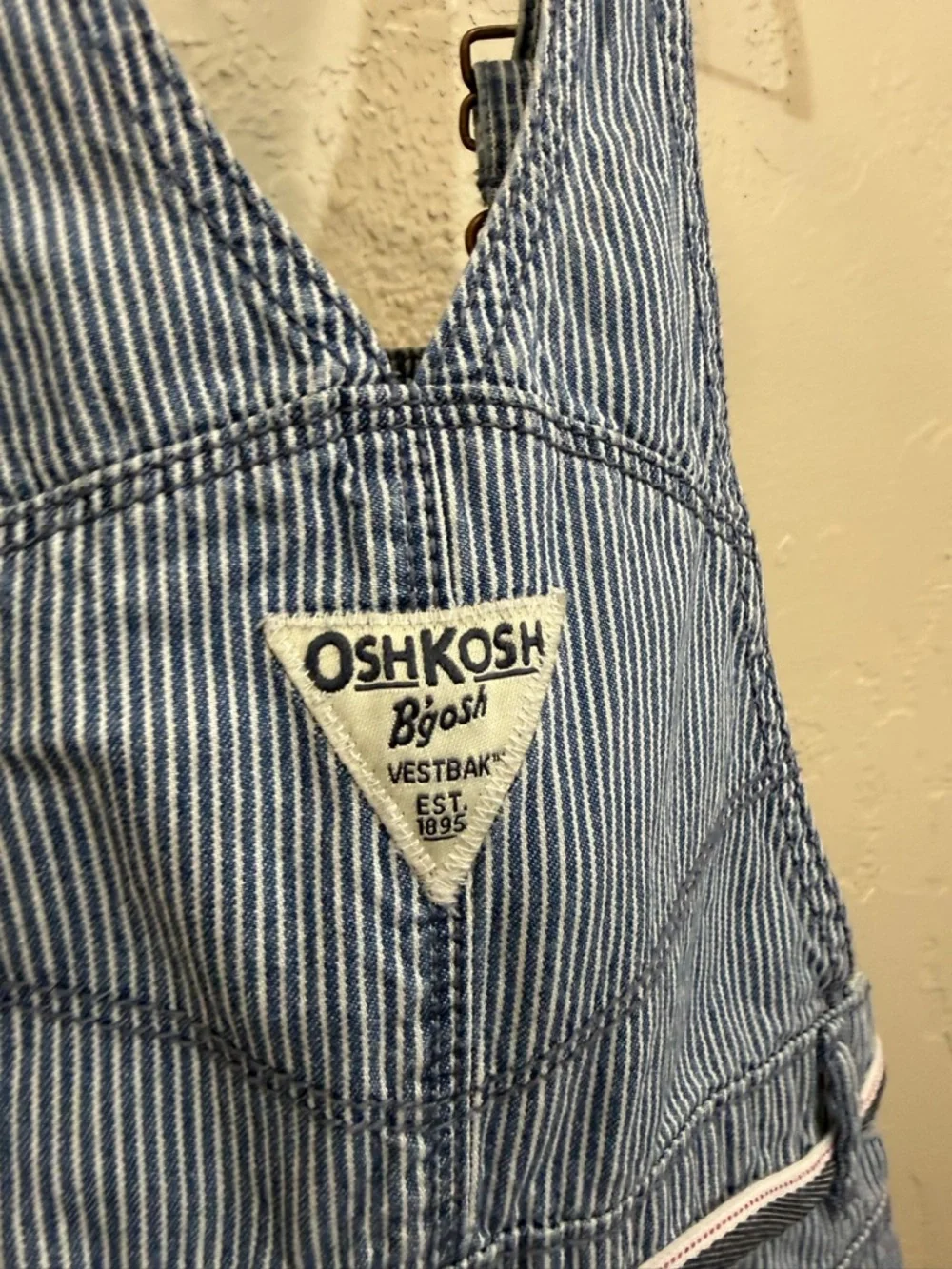 OshKosh B'gosh Vestbak‎ Blue Railroad Stripe Kids Overalls. 18months. Unisex